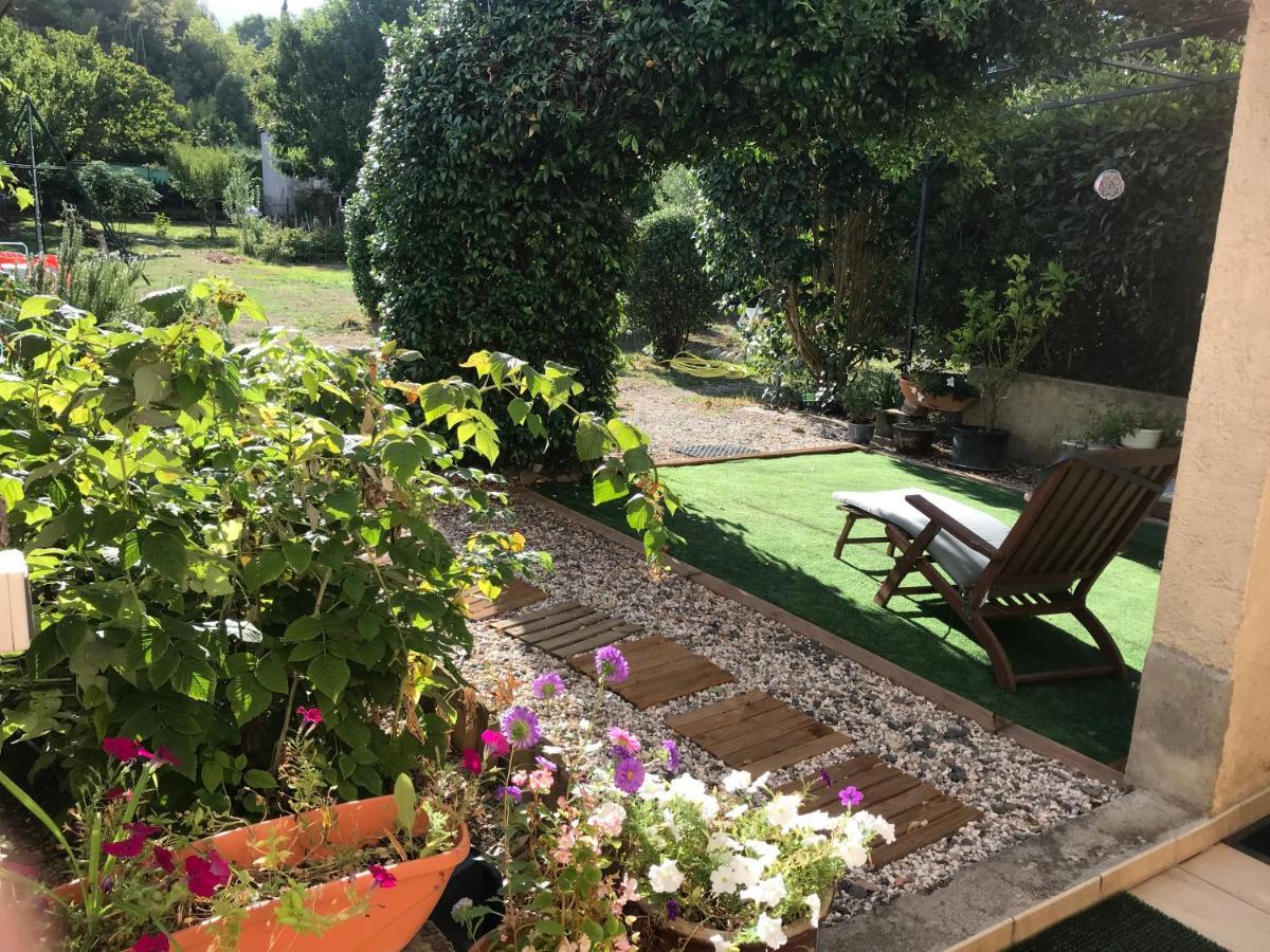 Chambre Et Salle De Bain Prive S'Ouvrant Sur Terrasse, Jardin Et Cuisine D'Ete Quillan Exterior photo