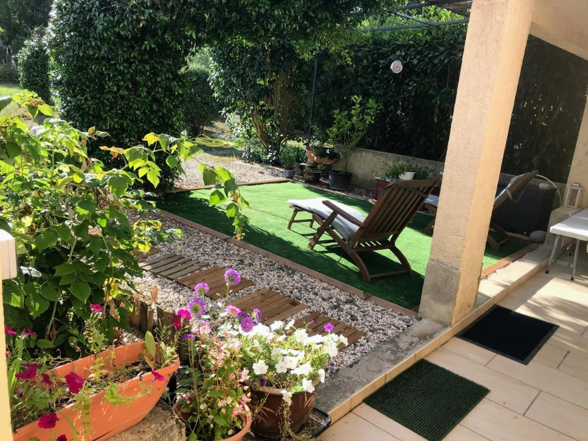 Chambre Et Salle De Bain Prive S'Ouvrant Sur Terrasse, Jardin Et Cuisine D'Ete Quillan Exterior photo
